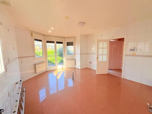 Chalet en venta en Ponferrada, Aldama photo 0