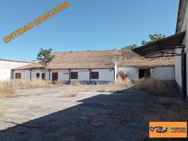 Edificio en venta en Valdepeñas, Buena photo 0