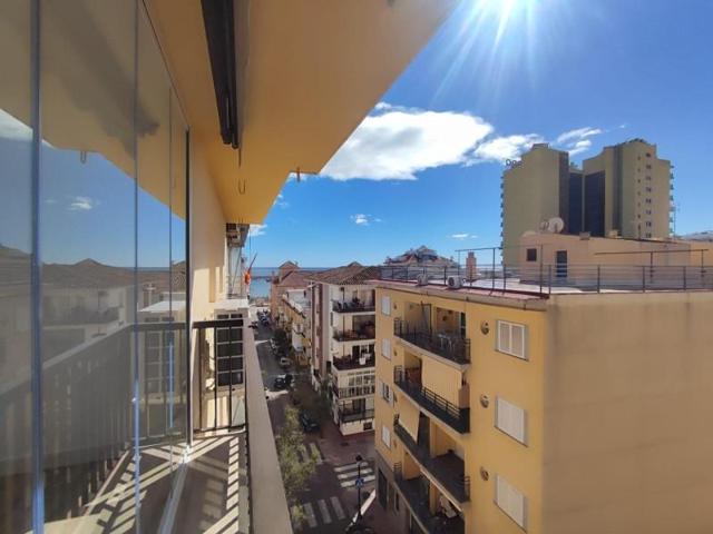 Apartamento en venta en Fuengirola, Puerto Deportivo photo 0