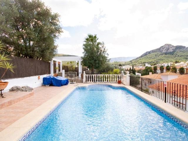 Casa en venta en Orba photo 0