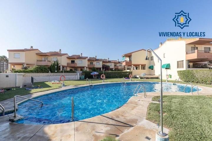 Adosada en venta en Salobreña, Urbanización salobreña beach ii photo 0