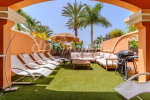 Adosada en venta en Arona, Playa las Americas photo 0