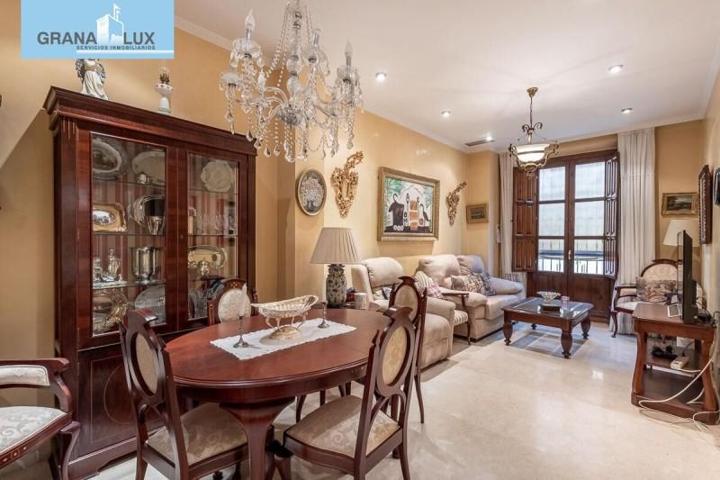 Piso en venta en Granada, Alhamar photo 0