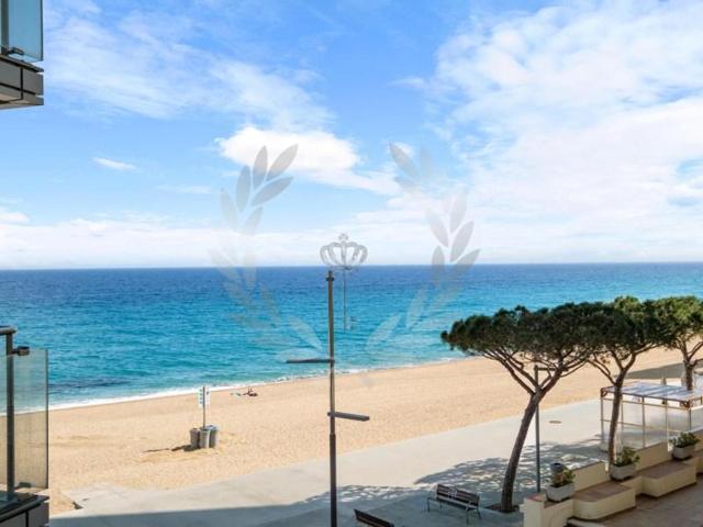 Apartamento en venta en Castell-Platja d'Aro photo 0
