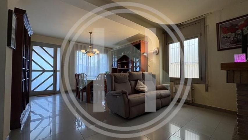 Casa en venta en La Roca del Vallès, La torreta photo 0