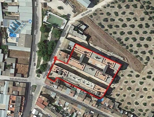 Edificio en venta en Torredonjimeno, Andalucia photo 0