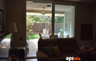 Planta baja en venta en Castelldefels, Can Bou photo 0