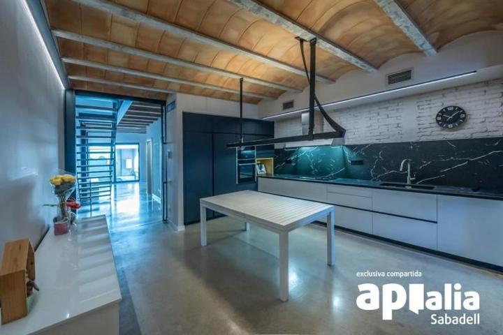 Adosada en venta en Sabadell, Gracia photo 0