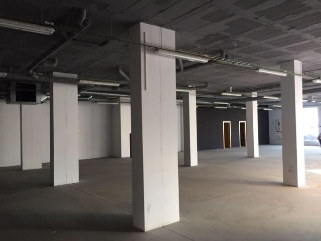 Local comercial en venta en Totana, Totana photo 0