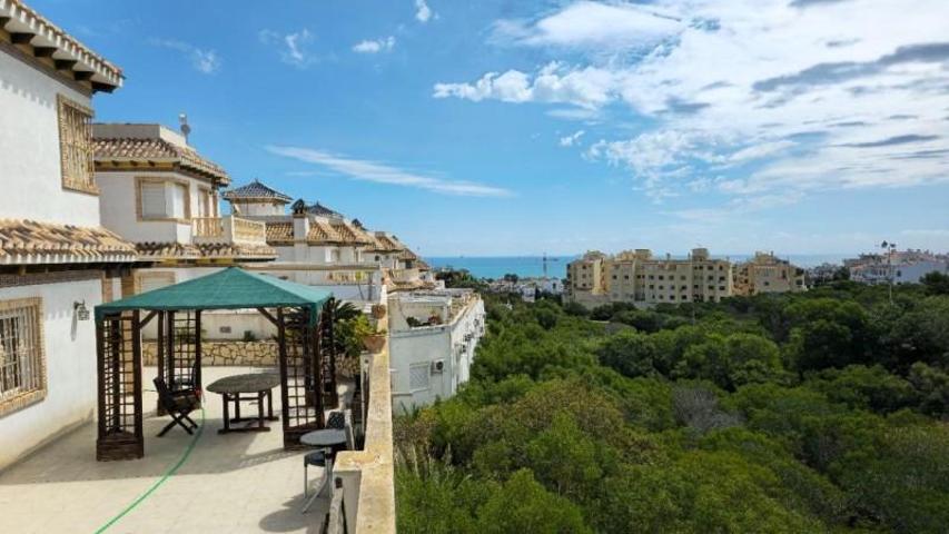 Chalet en venta en Torrevieja, Parque Acuático - Sector 25 photo 0