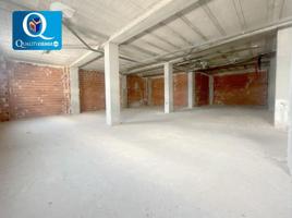 Local comercial en venta en Elche, Elche-Elx photo 0