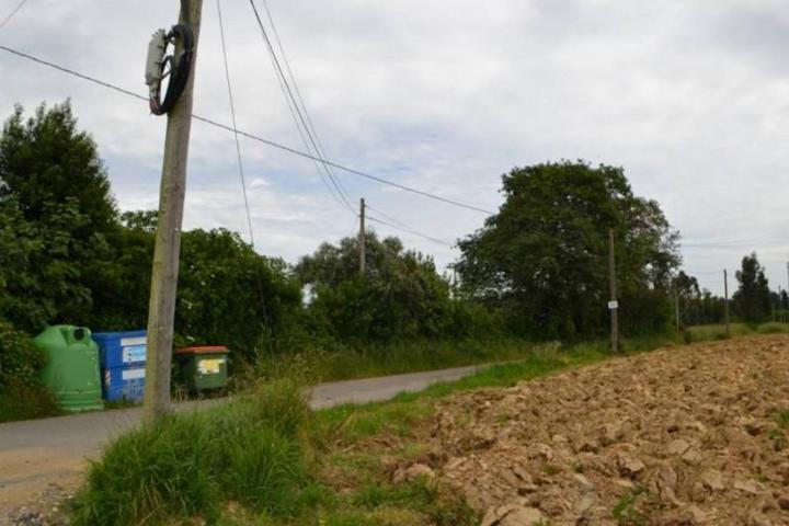 Terreno en venta en Cambre, Cecebre photo 0