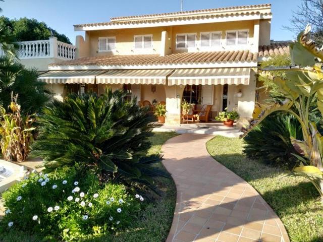 Chalet en venta en Elche, Elche photo 0