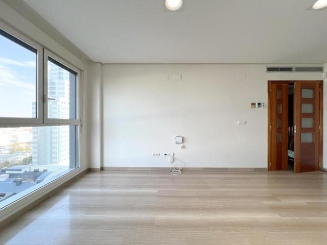 Apartamento en venta en Valencia, Sant Pau photo 0