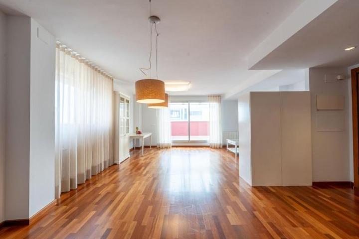 Aticos en venta en Valencia, Sant Pau photo 0