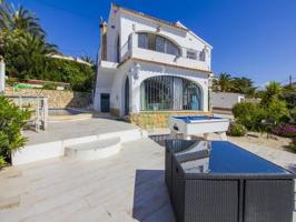 Chalet en venta en Calpe, Cometa photo 0