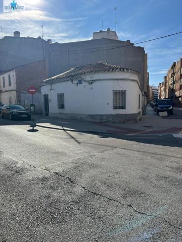 Terreno en venta en Albacete, Centro-Carretas photo 0