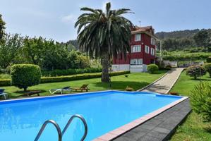 Chalet en venta en Carballo, Razo photo 0