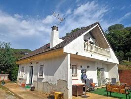 Casa con terreno en venta en Dosrius photo 0