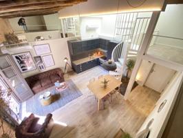 Atico Duplex en venta en Barcelona, El Raval photo 0