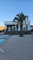 Chalet en venta en Orihuela, Urb. Montepinar photo 0