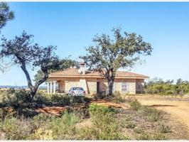 Casa con terreno en venta en Ayamonte photo 0