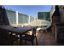 Casa en venta en Terrassa photo 0