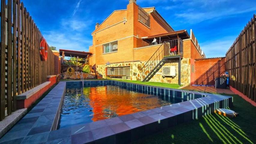 Adosada en venta en Cunit, RESIDENCIAL photo 0