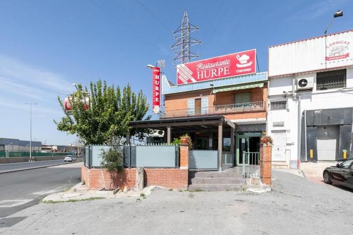 Local comercial en venta en Atarfe, Atarfe photo 0