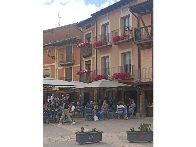 Local comercial en venta en Ayllón photo 0