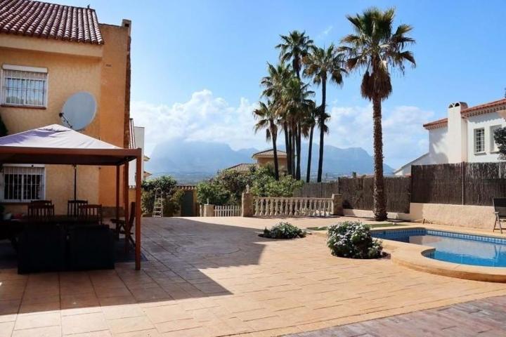 Bungalow en venta en Benidorm, Rincon de Loix photo 0