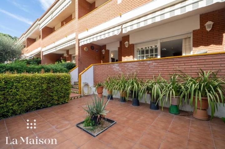 Adosada en venta en Sant Andreu de Llavaneres, Centro photo 0