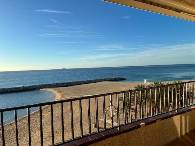 Apartamento en venta en Calonge, 1ª linea de mar photo 0