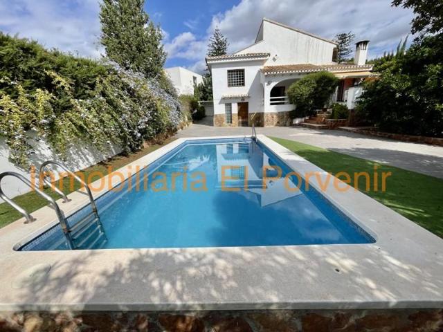 Chalet en venta en Torrent, El Vedat photo 0