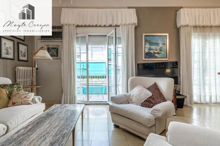 Piso en venta en Granada, Centro photo 0