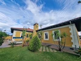Chalet en venta en Torrelavega, Centro photo 0