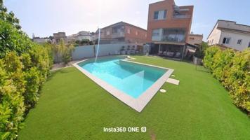 Chalet en venta en El Vendrell, La franquesa photo 0