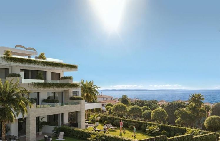 Apartamento en venta en Estepona, Buenas Noches photo 0