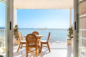 Apartamento en venta en El Campello, Playa muchavista photo 0