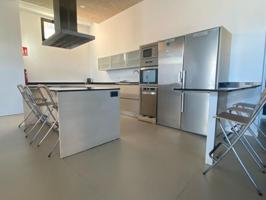 Local comercial en venta en Logroño, La Cava photo 0