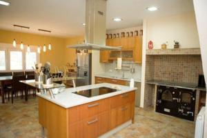 Casa en venta en Pontevedra photo 0