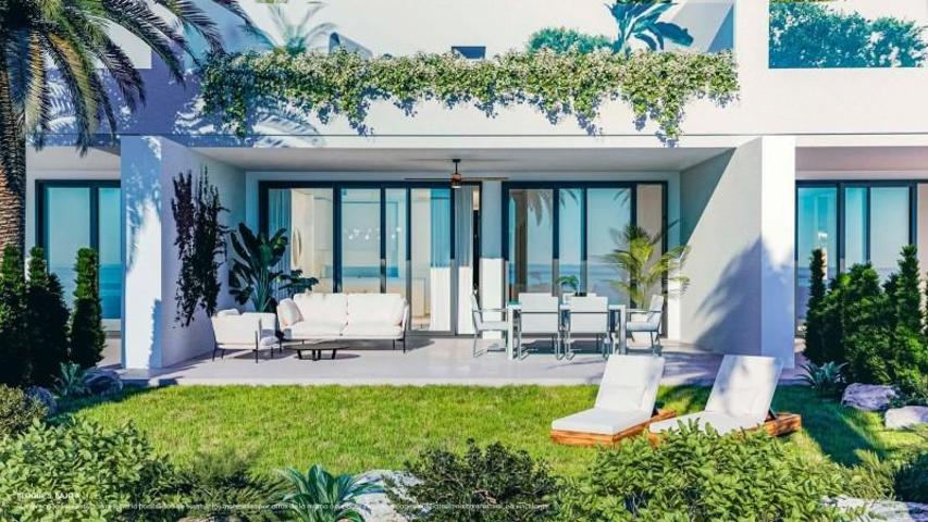 Planta baja en venta en Fuengirola, Carvajal photo 0