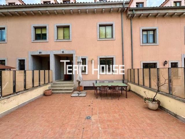 Chalet en venta en Ávila, Paseo la Encarnación, 05005 photo 0