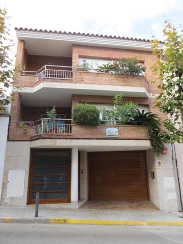 Adosada en venta en el Masnou, Centro photo 0