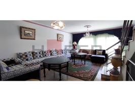 Casa en venta en el Prat de Llobregat, Cèntric photo 0