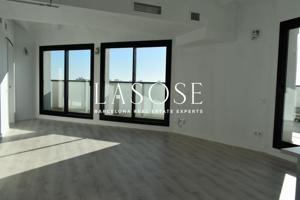 Piso en venta en Barcelona, El Clot photo 0