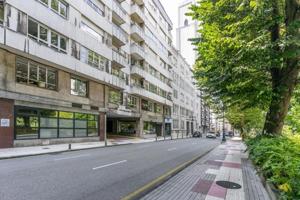 Piso en venta en Oviedo, Centro photo 0