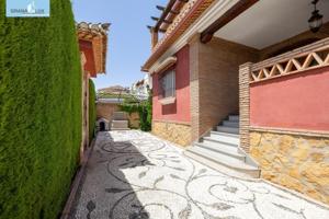 Chalet en venta en Monachil, Zona metropolitana photo 0