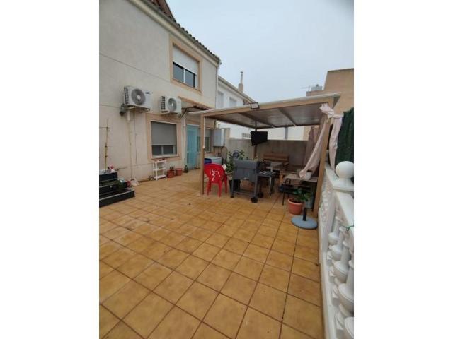 Chalet en venta en Hellín photo 0