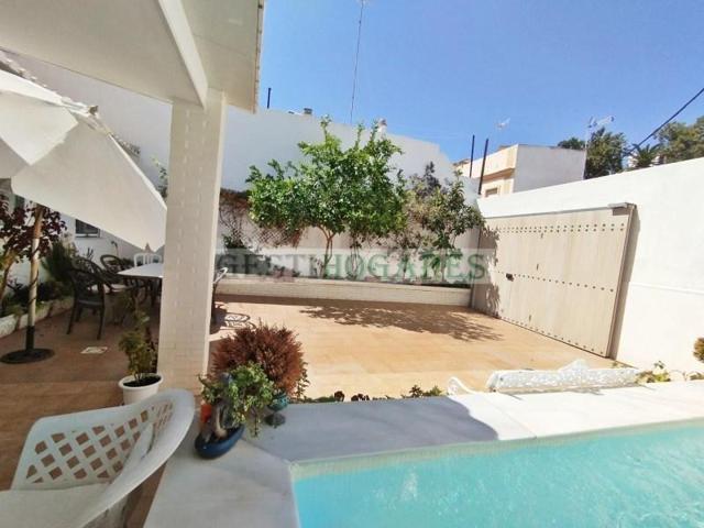 Chalet en venta en Chiclana de la Frontera photo 0